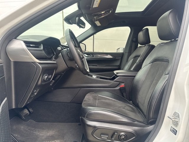 2022 Jeep Grand Cherokee Altitude