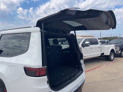 2024 Jeep Wagoneer 4DR 2WD