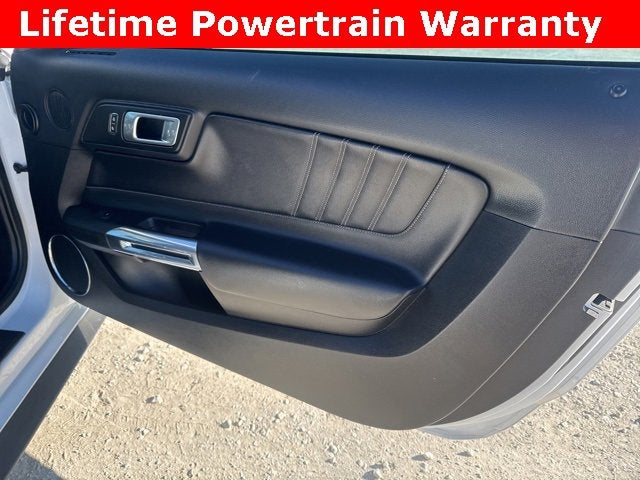 2021 Ford Mustang EcoBoost