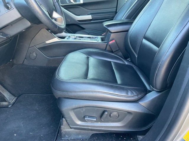 Used 2021 Ford Explorer XLT with VIN 1FMSK7DH7MGA15289 for sale in Whitesboro, TX