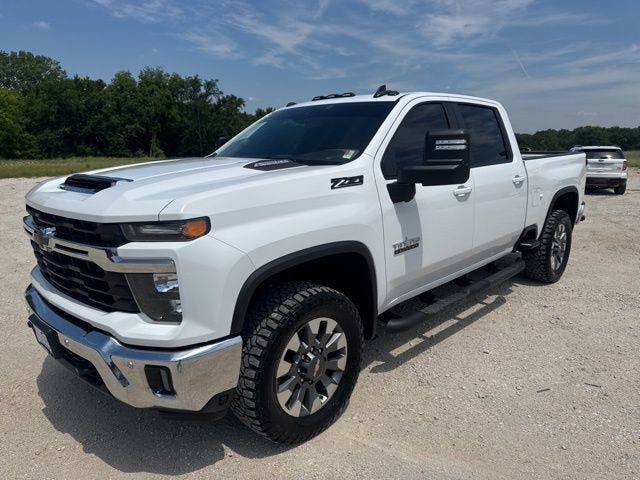 2025 Chevrolet Silverado HD LT 4WD Crew Cab Standard Box SRW's photo