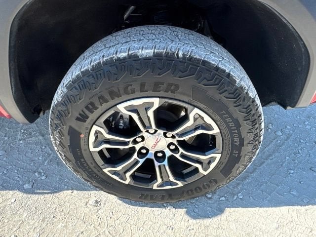 2025 GMC Canyon AT4