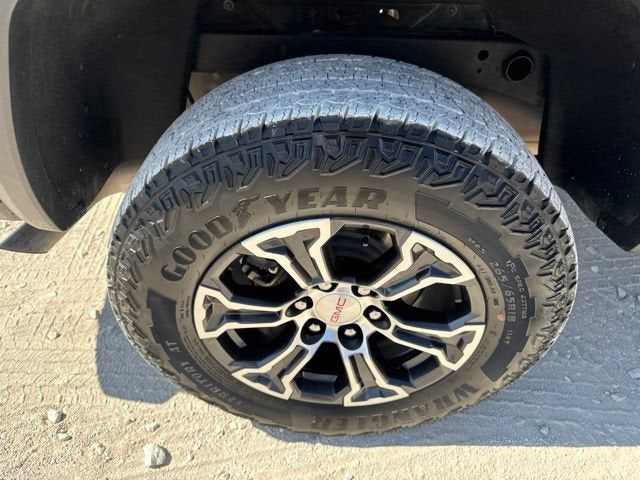 2025 GMC Canyon AT4