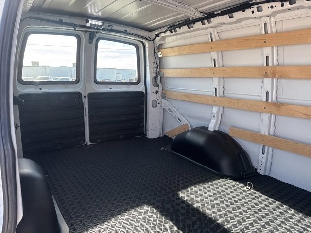 2024 GMC Savana Cargo 2500 Work Van