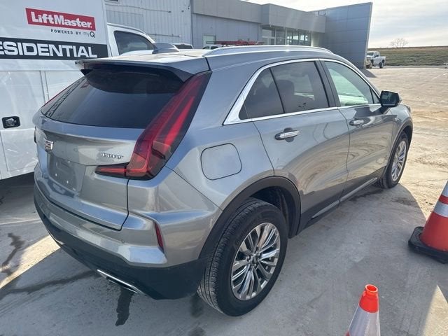2024 Cadillac XT4 Premium Luxury