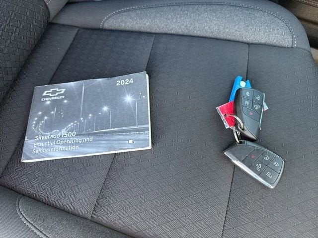2024 Chevrolet Silverado 1500 LT