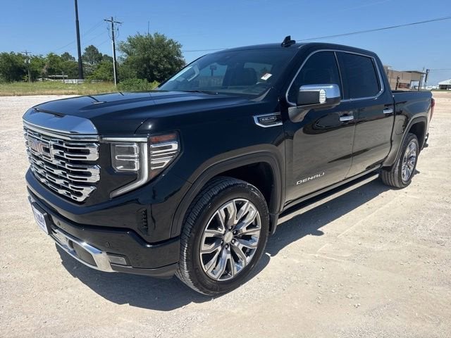 2024 GMC Sierra 4WD Crew Cab Short Box Denali's photo