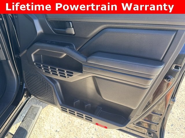 2025 Toyota Tacoma 4WD SR