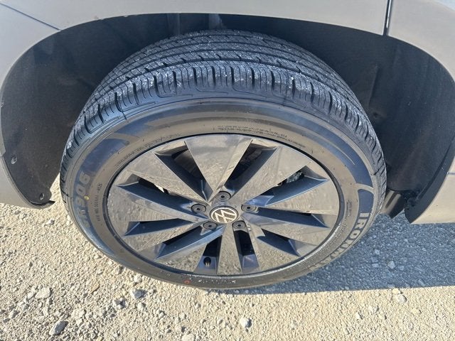 2024 Volkswagen Taos S