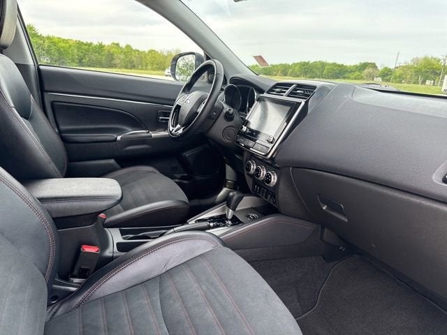 2025 Mitsubishi Outlander Sport S