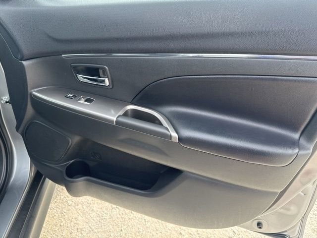 2025 Mitsubishi Outlander Sport S