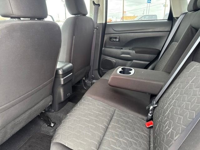 2025 Mitsubishi Outlander Sport S