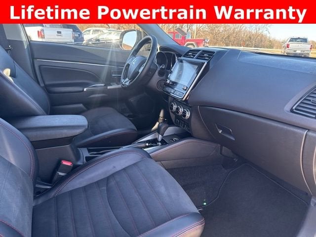 2025 Mitsubishi Outlander Sport S