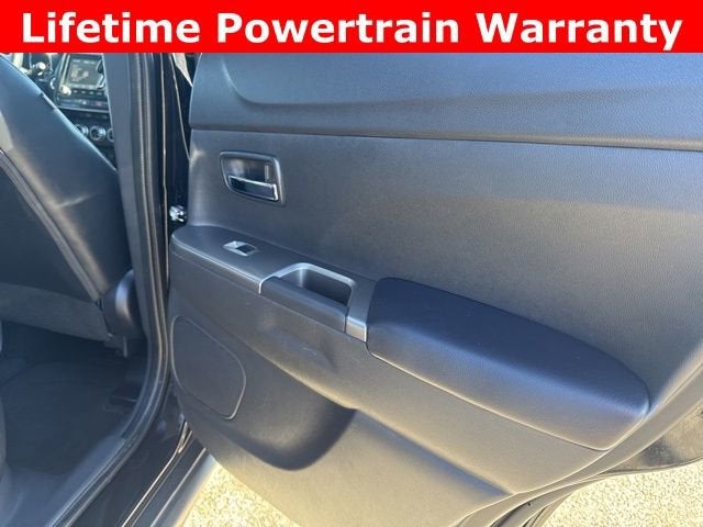 2025 Mitsubishi Outlander Sport S