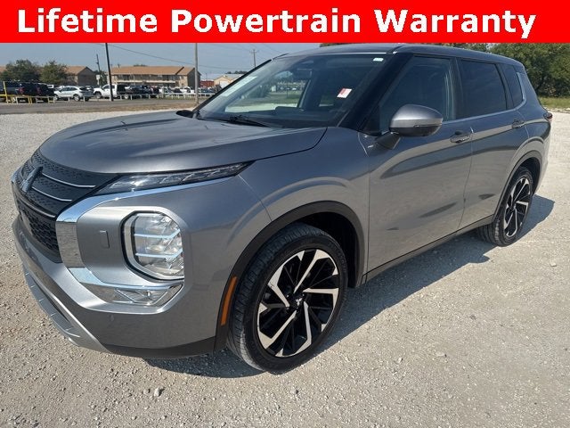 2023 Mitsubishi Outlander SE