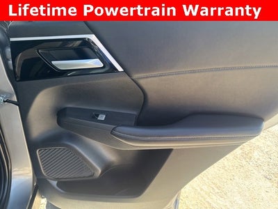 2023 Mitsubishi Outlander SE