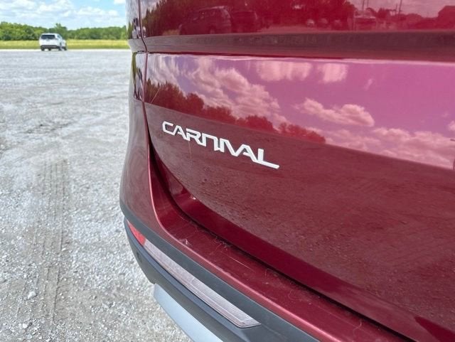 2023 Kia Carnival LX