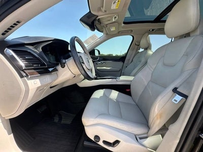2018 Volvo XC90 Momentum