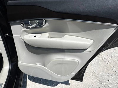 2018 Volvo XC90 Momentum