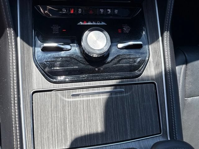 2023 Jeep Wagoneer Series III