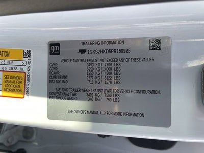 2023 GMC Yukon XL AT4