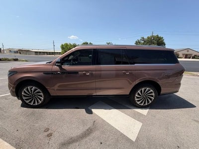 2025 Lincoln Navigator L Black Label