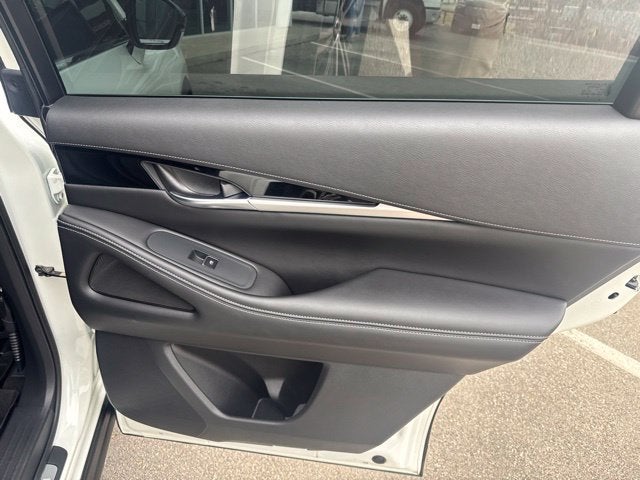 2024 INFINITI QX60 PURE
