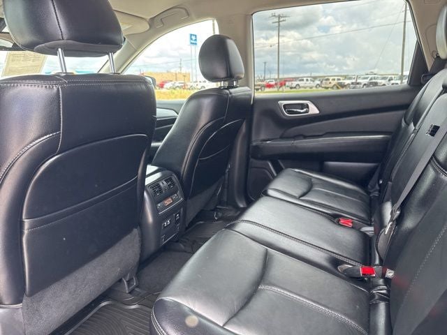 2020 Nissan Pathfinder SL