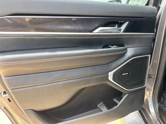 2024 Jeep Wagoneer Base