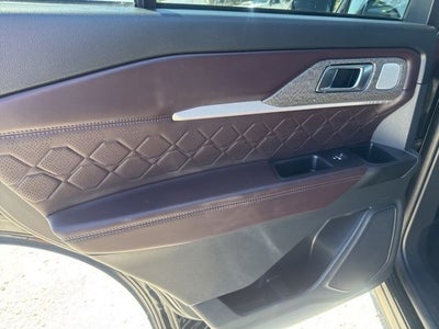 2025 Ford Explorer Platinum