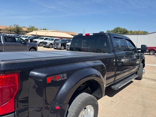 2022 Ford F-350SD Lariat