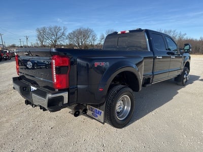 2023 Ford F-350SD Lariat