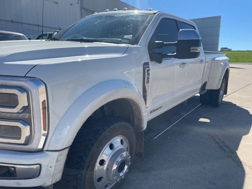 2025 Ford F-450SD Platinum