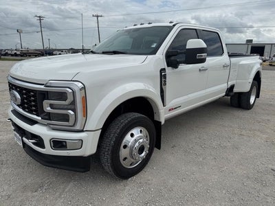 2023 Ford F-450SD Limited