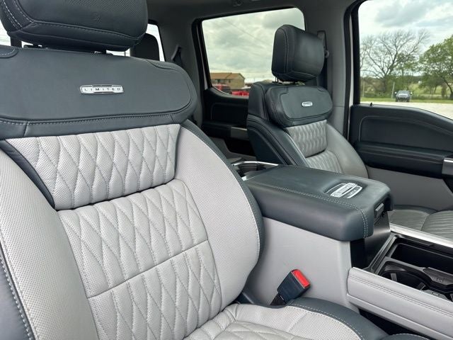 2023 Ford F-450SD Limited