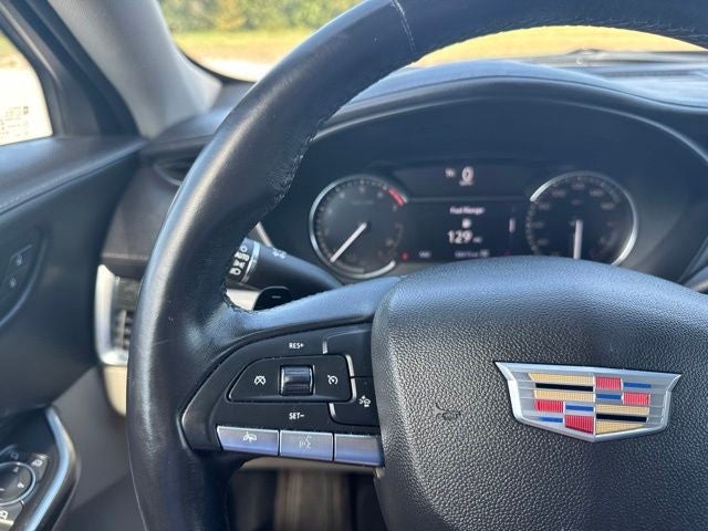 2022 Cadillac XT4 Premium Luxury