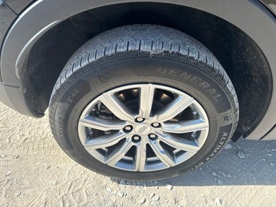 2022 Cadillac XT4 Premium Luxury