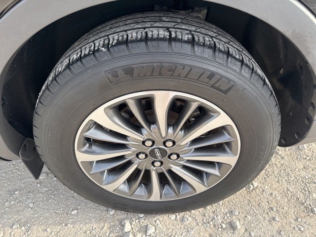 2022 Lincoln Nautilus Standard