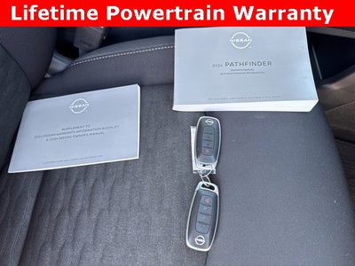 2024 Nissan Pathfinder SV