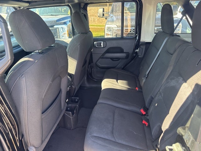 2023 Jeep Wrangler 4-Door Sahara 4x4