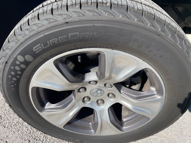 2024 RAM 1500 Laramie Crew Cab 4x2 5'7' Box