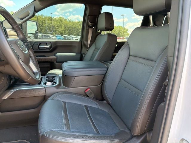 2023 GMC Sierra 2500HD 4WD Crew Cab Standard Bed Denali