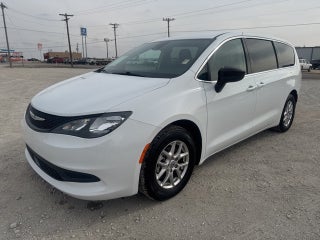 2024 Chrysler Voyager LX