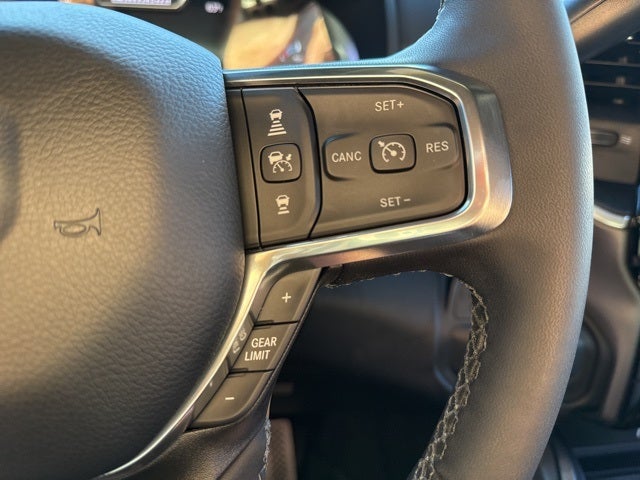 2025 RAM 3500 Laramie Crew Cab 4x4 8' Box