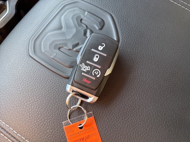 2025 RAM 3500 Laramie Crew Cab 4x4 8' Box