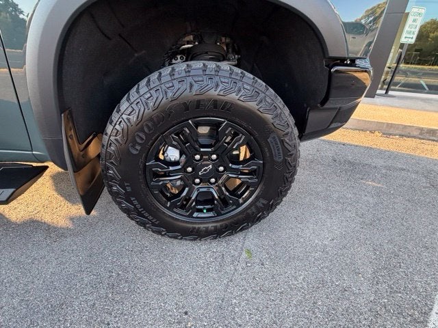2025 Chevrolet Silverado 1500 4WD Crew Cab Short Bed ZR2