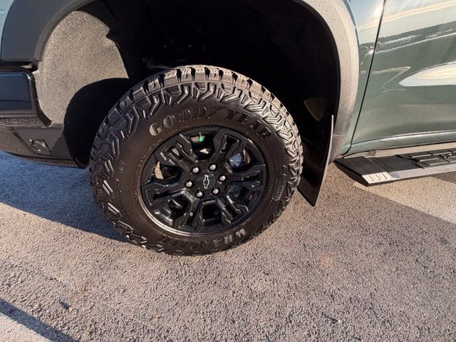 2025 Chevrolet Silverado 1500 4WD Crew Cab Short Bed ZR2