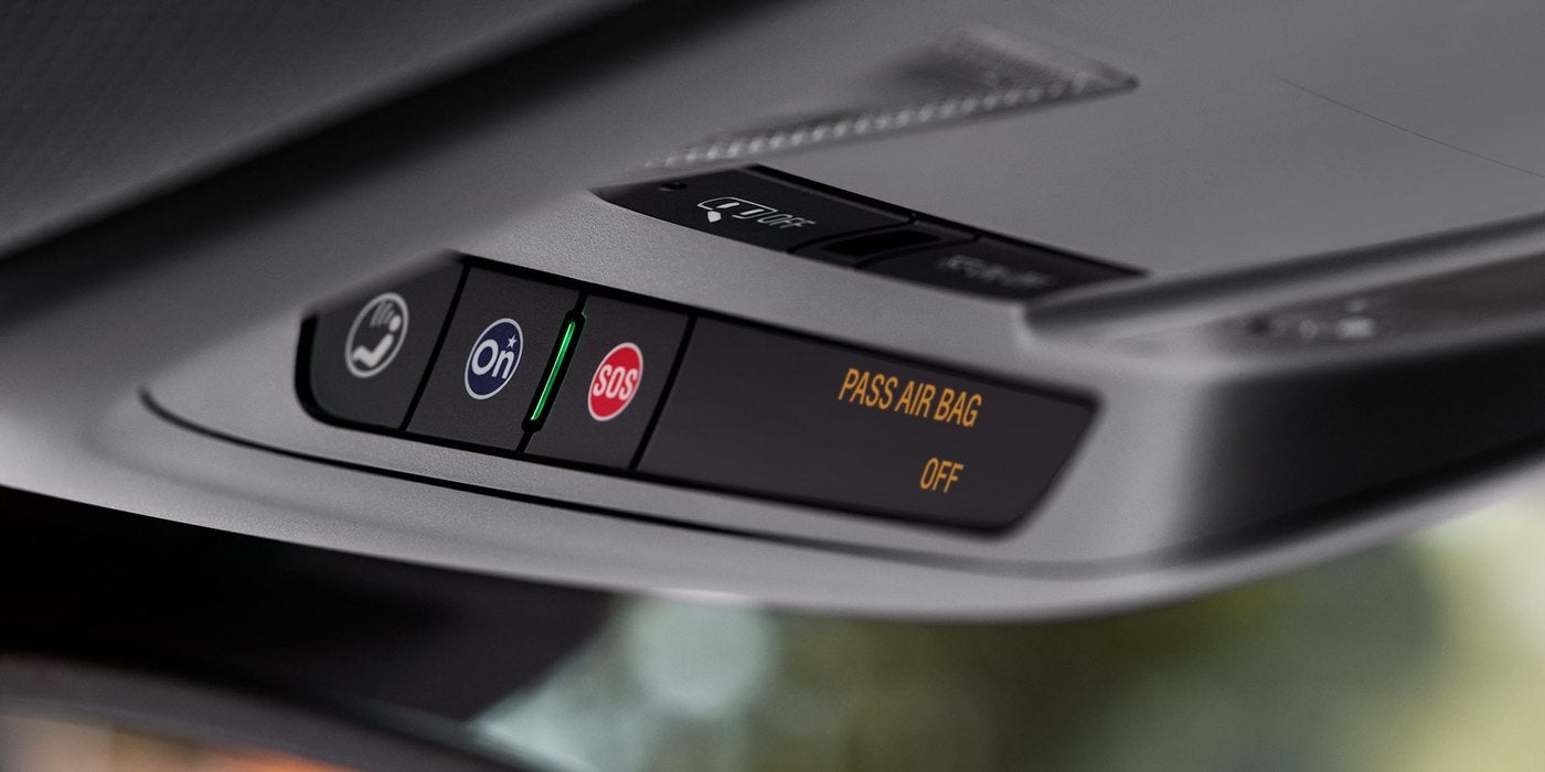 Overhead console in a Chevrolet with OnStar, SOS and passenger airbag status buttons